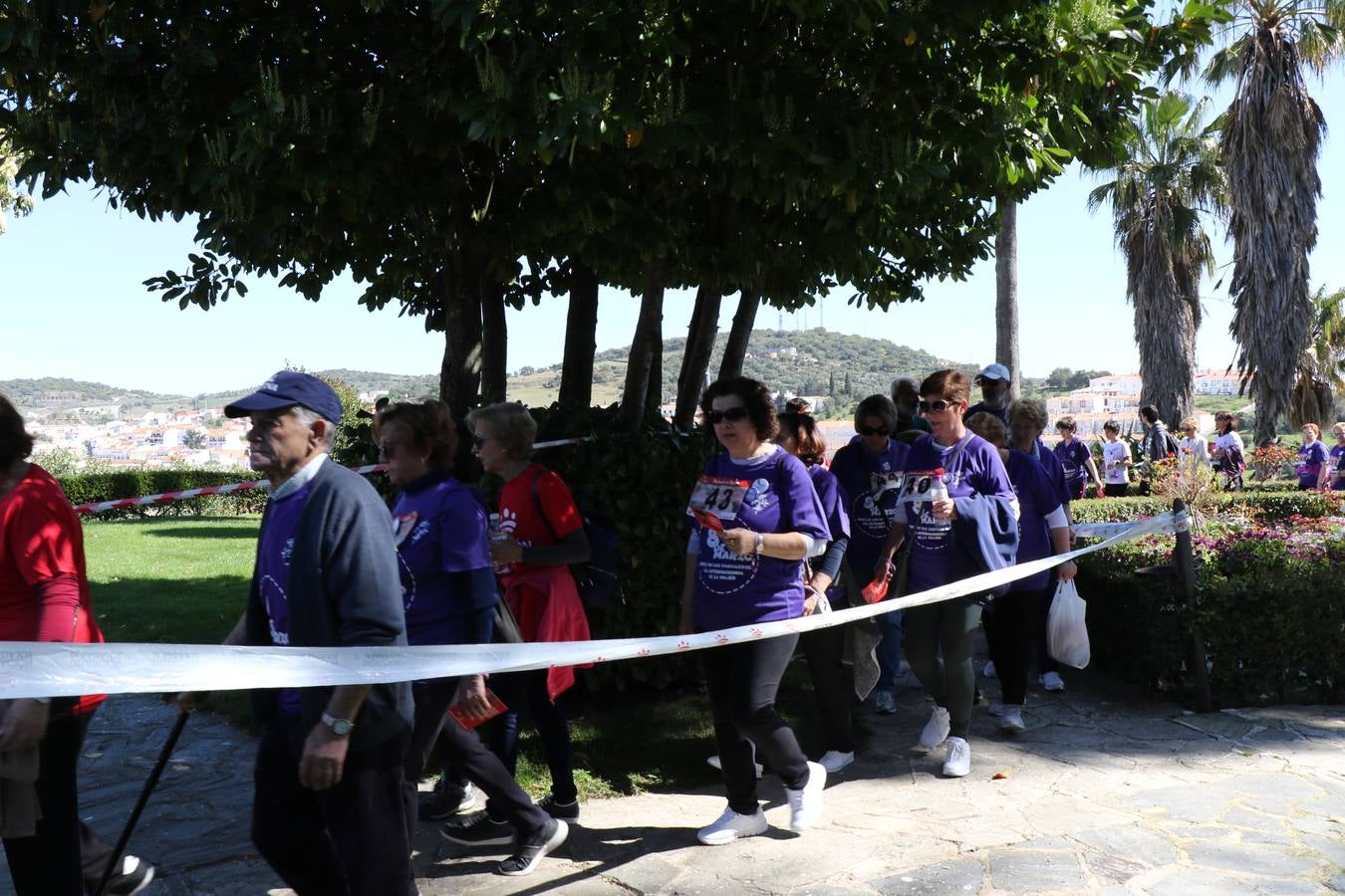 Participantes en la II Carrera de la Mujer.