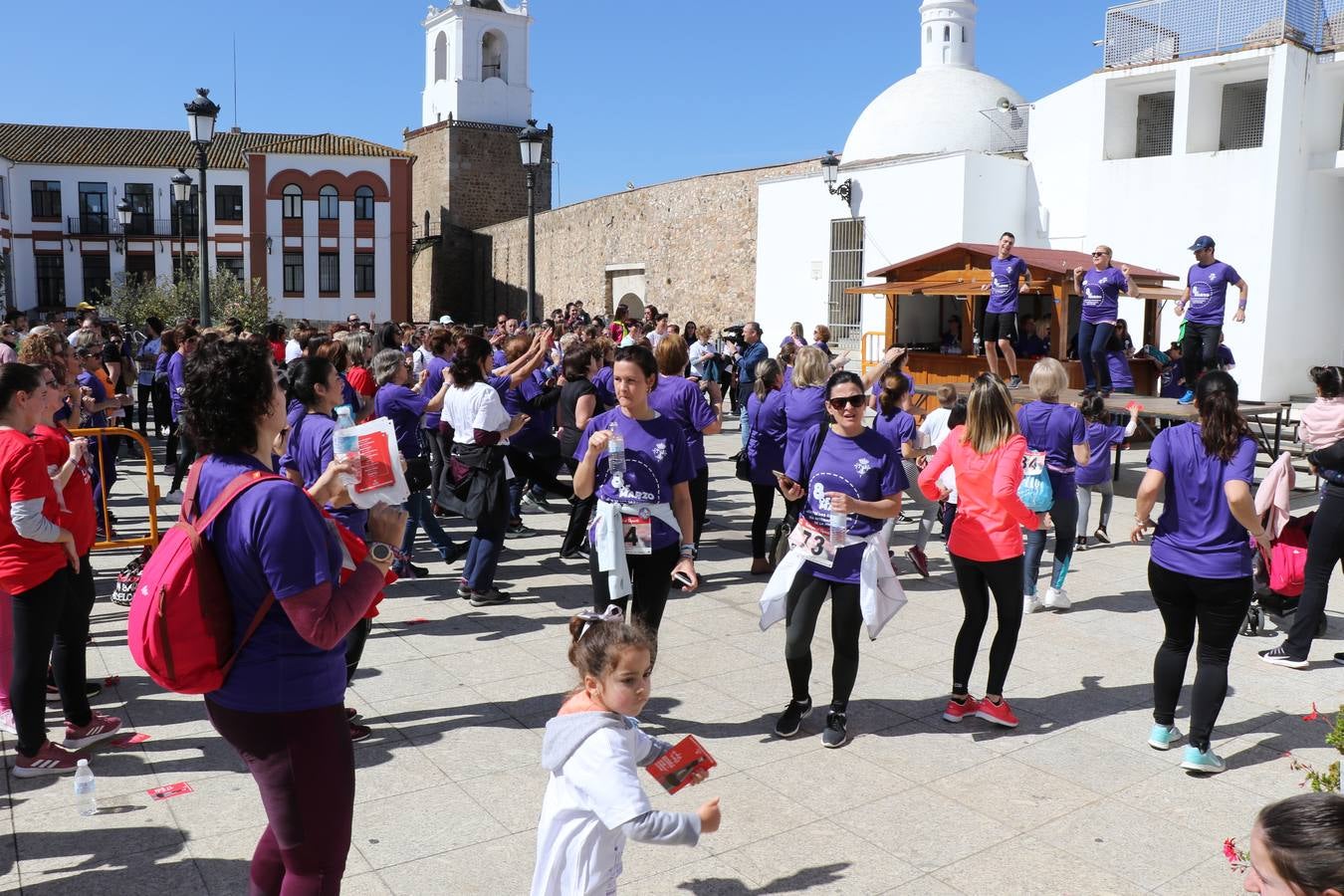 Participantes en la II Carrera de la Mujer.