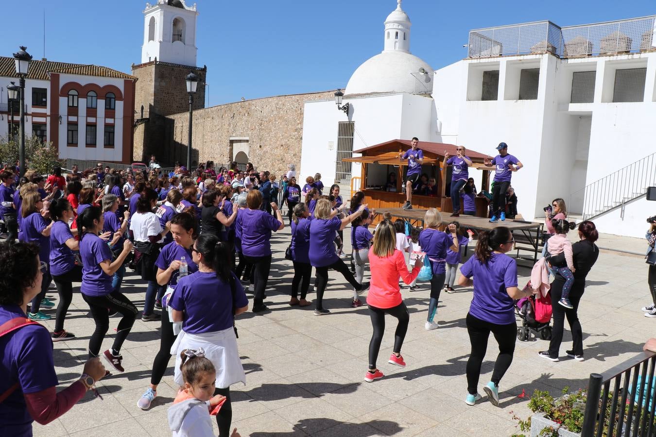 Participantes en la II Carrera de la Mujer.