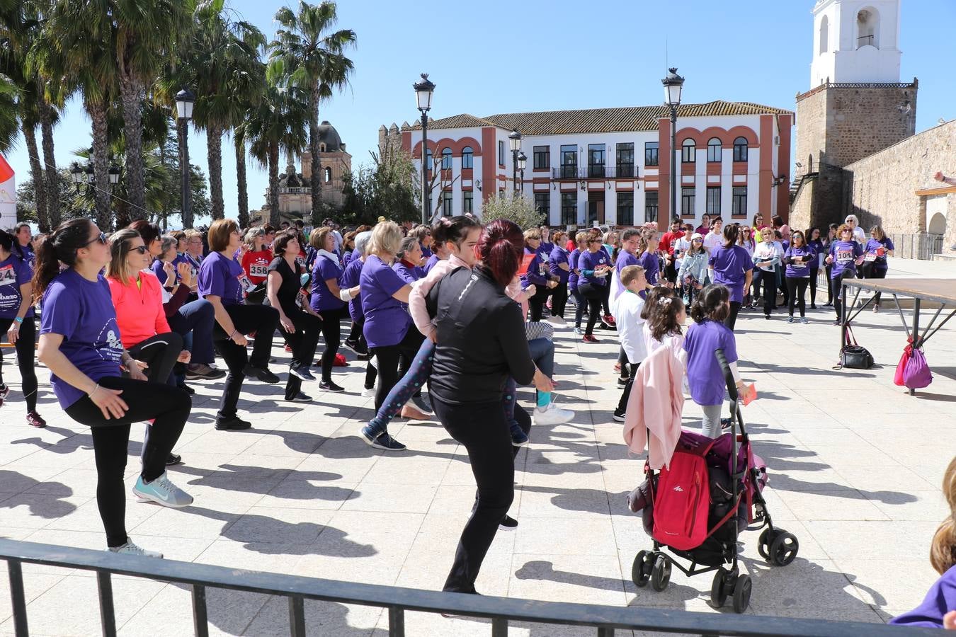 Participantes en la II Carrera de la Mujer.