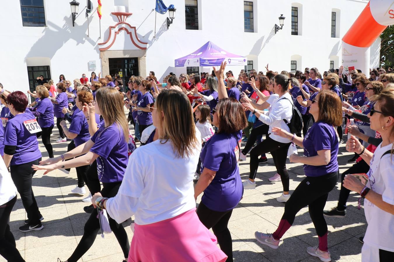 Participantes en la II Carrera de la Mujer.