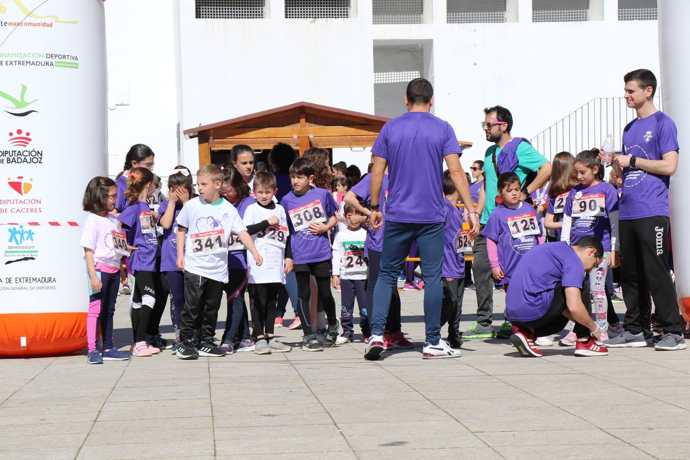Participantes en la II Carrera de la Mujer.