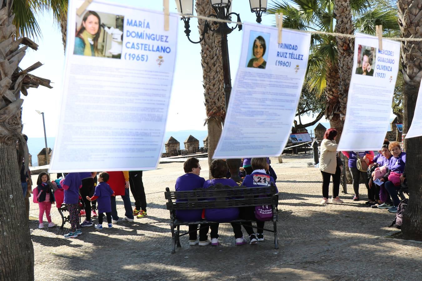 Participantes en la II Carrera de la Mujer.