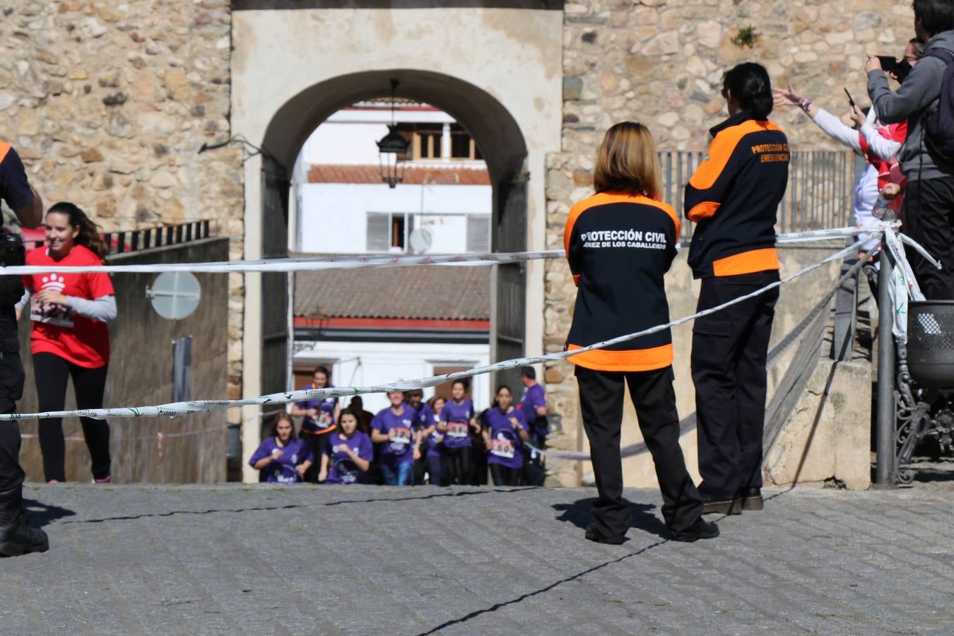 Participantes en la II Carrera de la Mujer.
