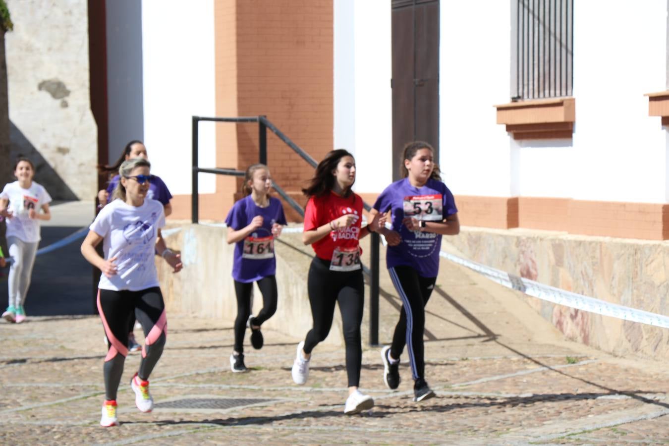 Participantes en la II Carrera de la Mujer.