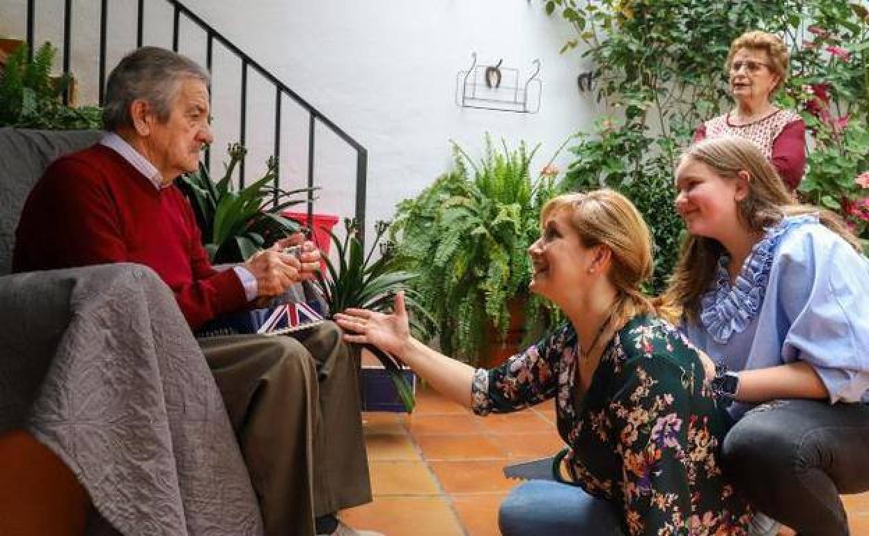 El virus hace aún más duro convivir con el alzhéimer