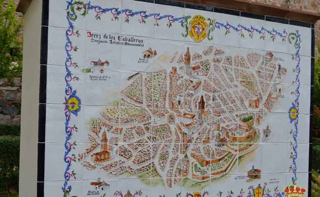 Mosaico de cerámica con un plano de Jerez diseñado por el recordado artista jerezano, Francisco Benavides.