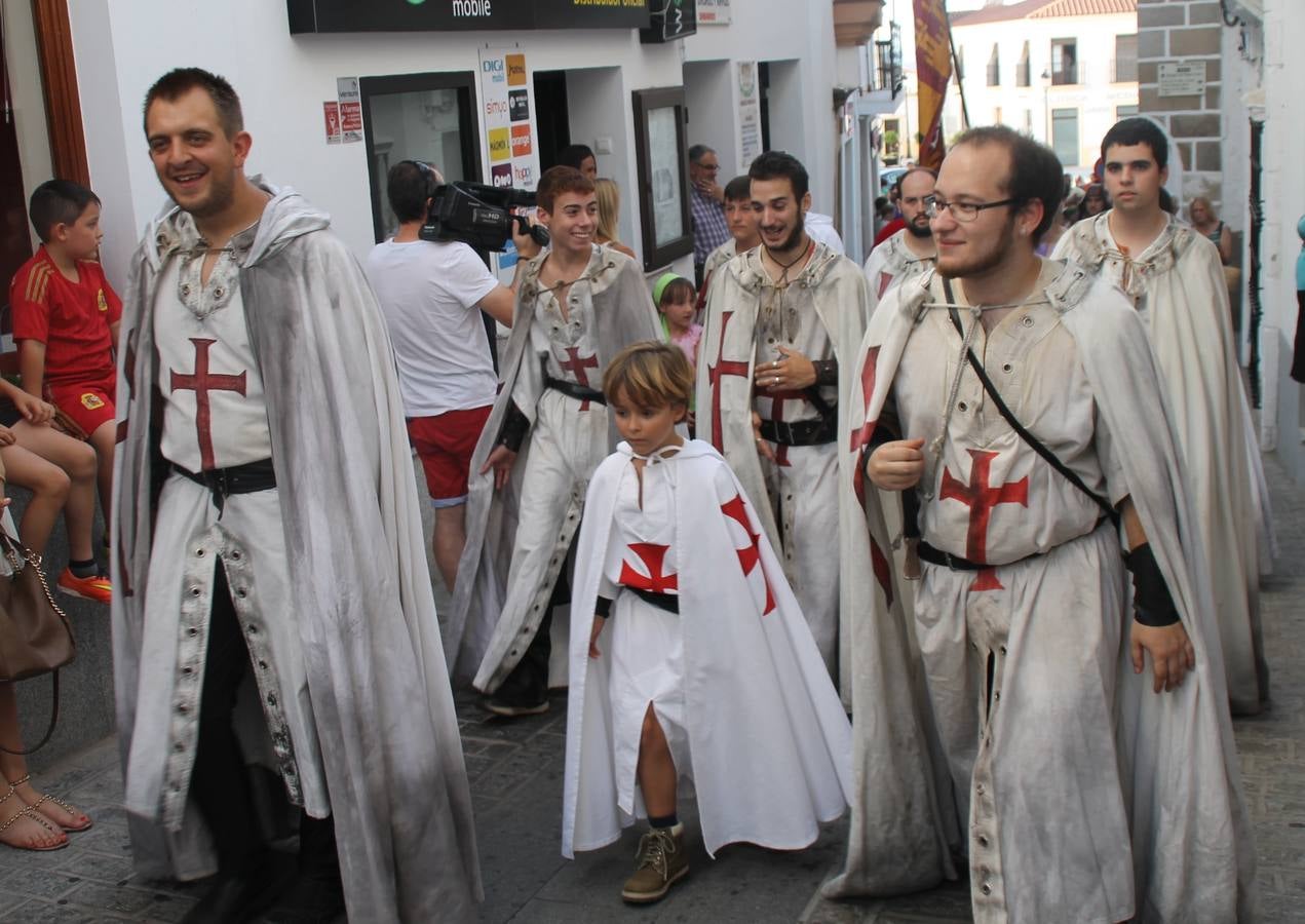 Escena de animación de calle en la fortaleza templaria.