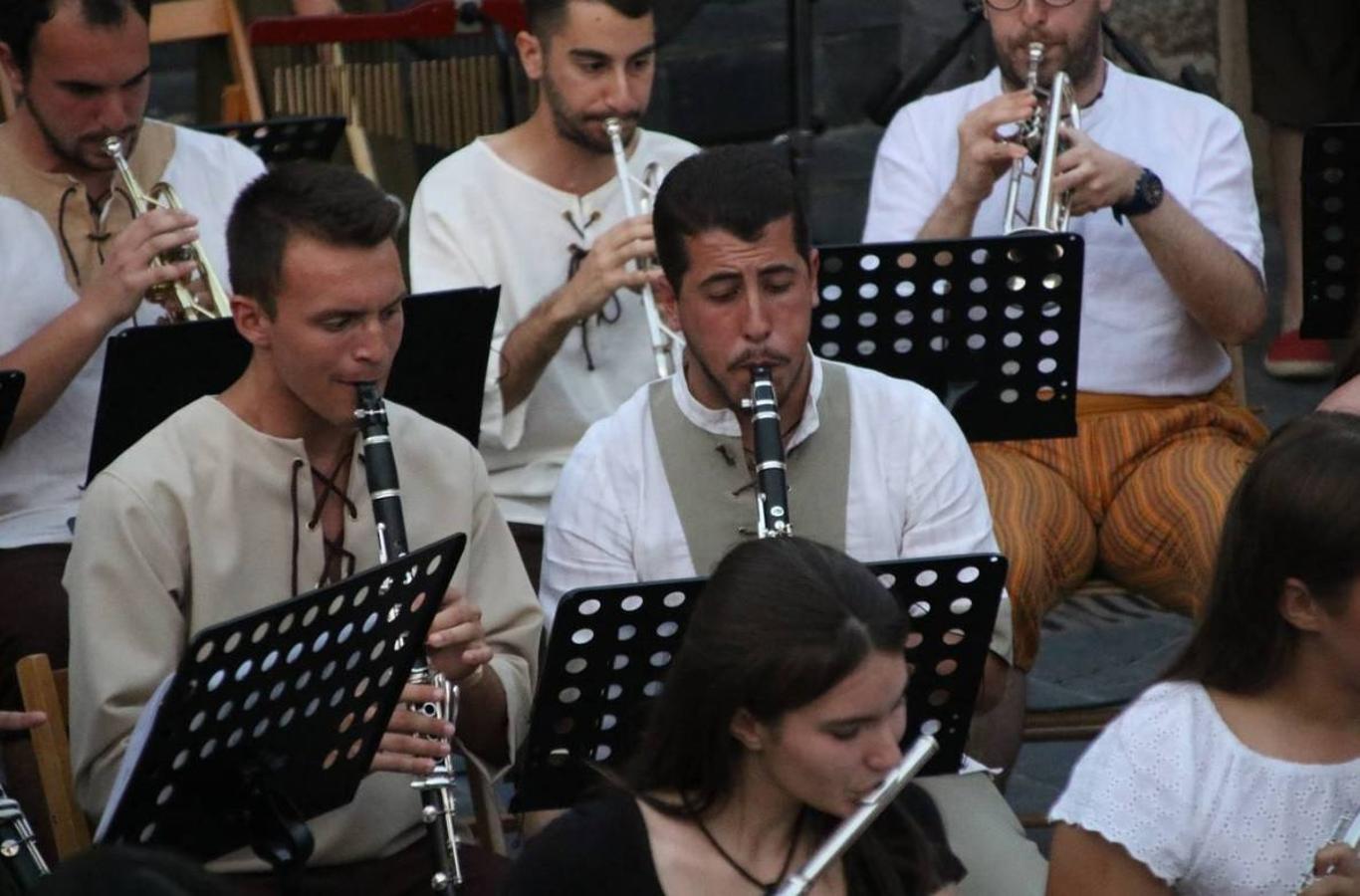 Concierto de la Asociación Musical de Jerez de los Caballeros en el cierre del Festiva Templario.