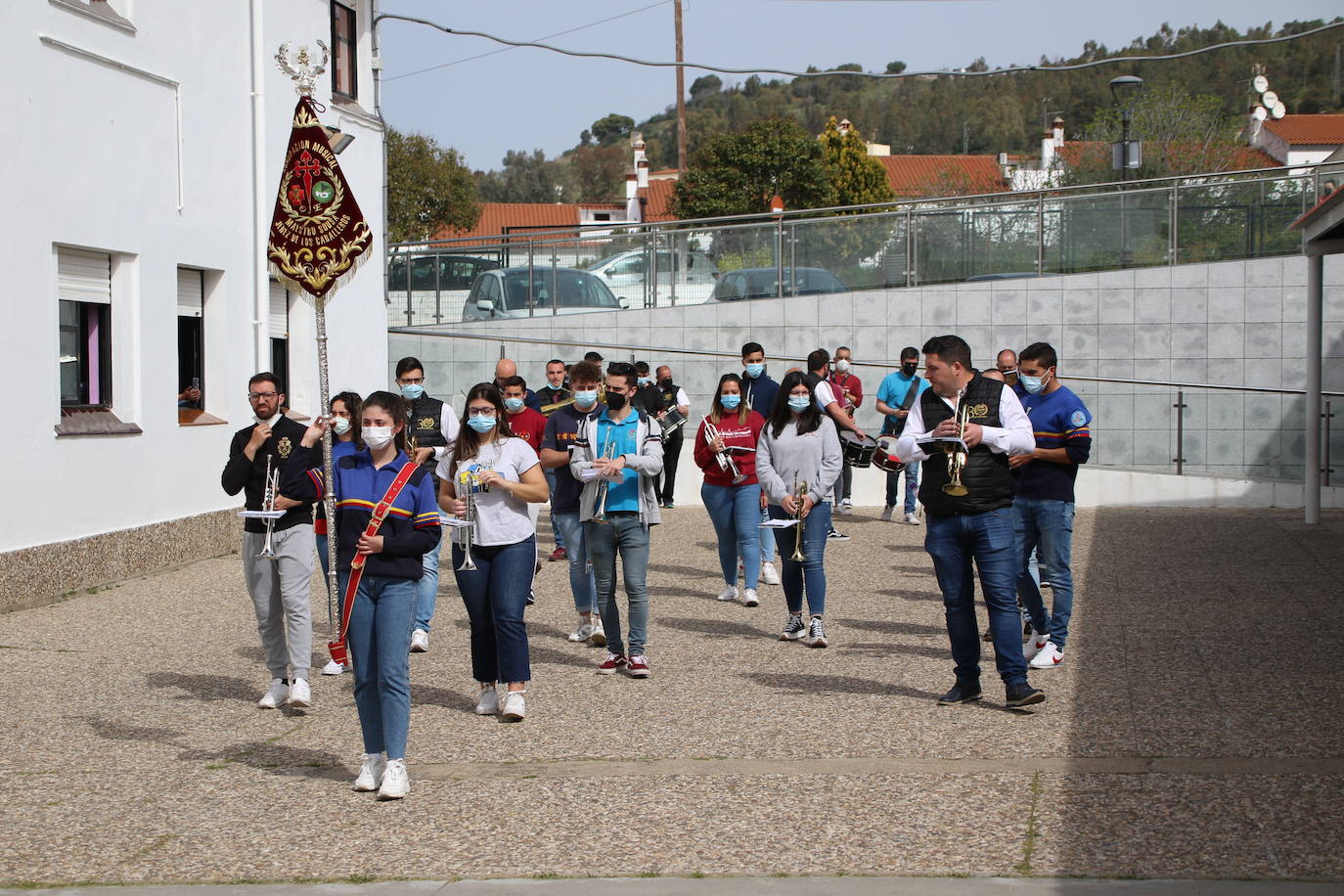 Fotos: Los sones cofrades resuenan con fervor y júbilo en el CEIP &#039;El Rodeo&#039;
