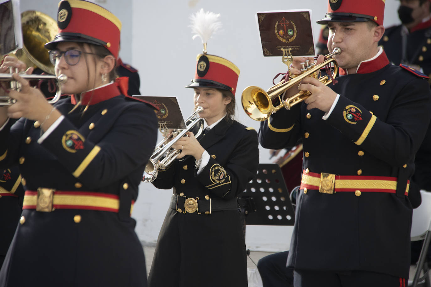 Fotos: La Plaza de la Alcazaba acoge varios conciertos de bandas con un fin solidario