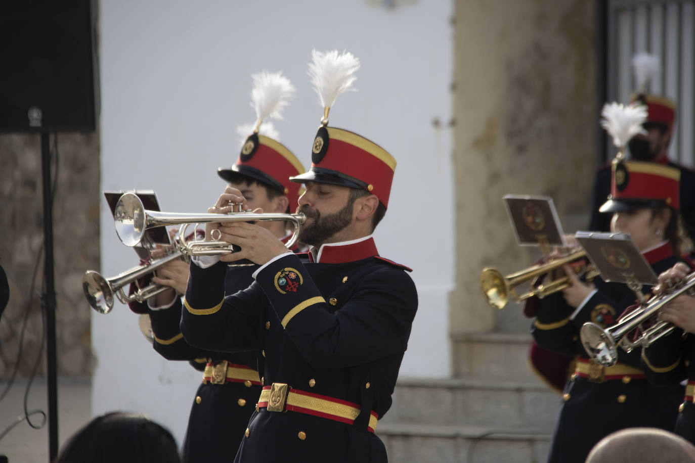 Fotos: La Plaza de la Alcazaba acoge varios conciertos de bandas con un fin solidario