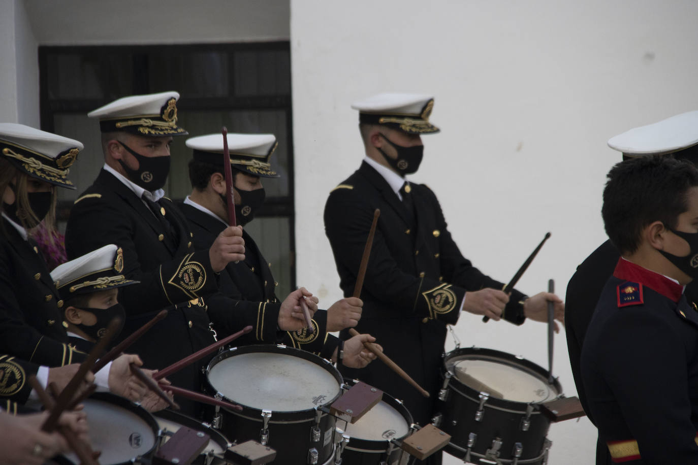 Fotos: La Plaza de la Alcazaba acoge varios conciertos de bandas con un fin solidario
