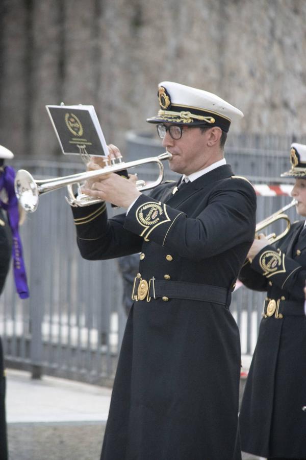 Fotos: La Plaza de la Alcazaba acoge varios conciertos de bandas con un fin solidario
