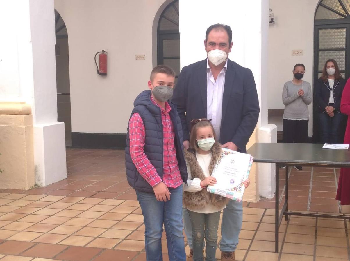 Fotos: La Junta de Cofradías entrega los premios del concurso &#039;Semana Santa en el colegio&#039;