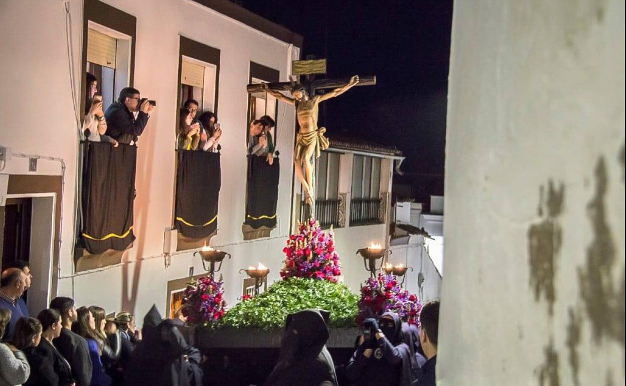 Lunes Santo de penitencia, oración y recogimiento en Jerez de los Caballeros