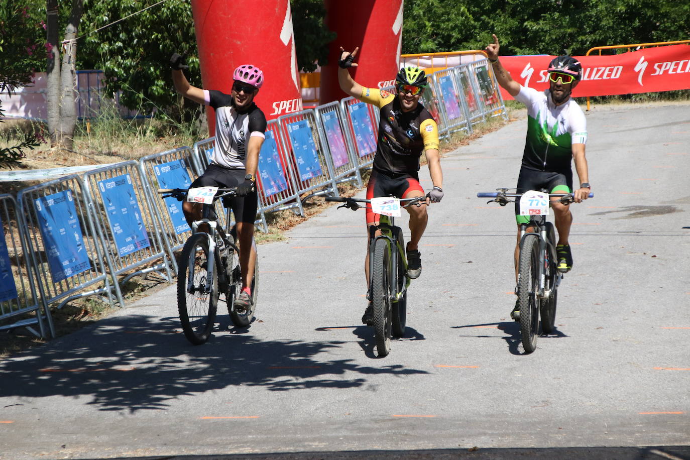 Fotos: El IX Maratón Templario BTT Open de España reúne a 450 participantes