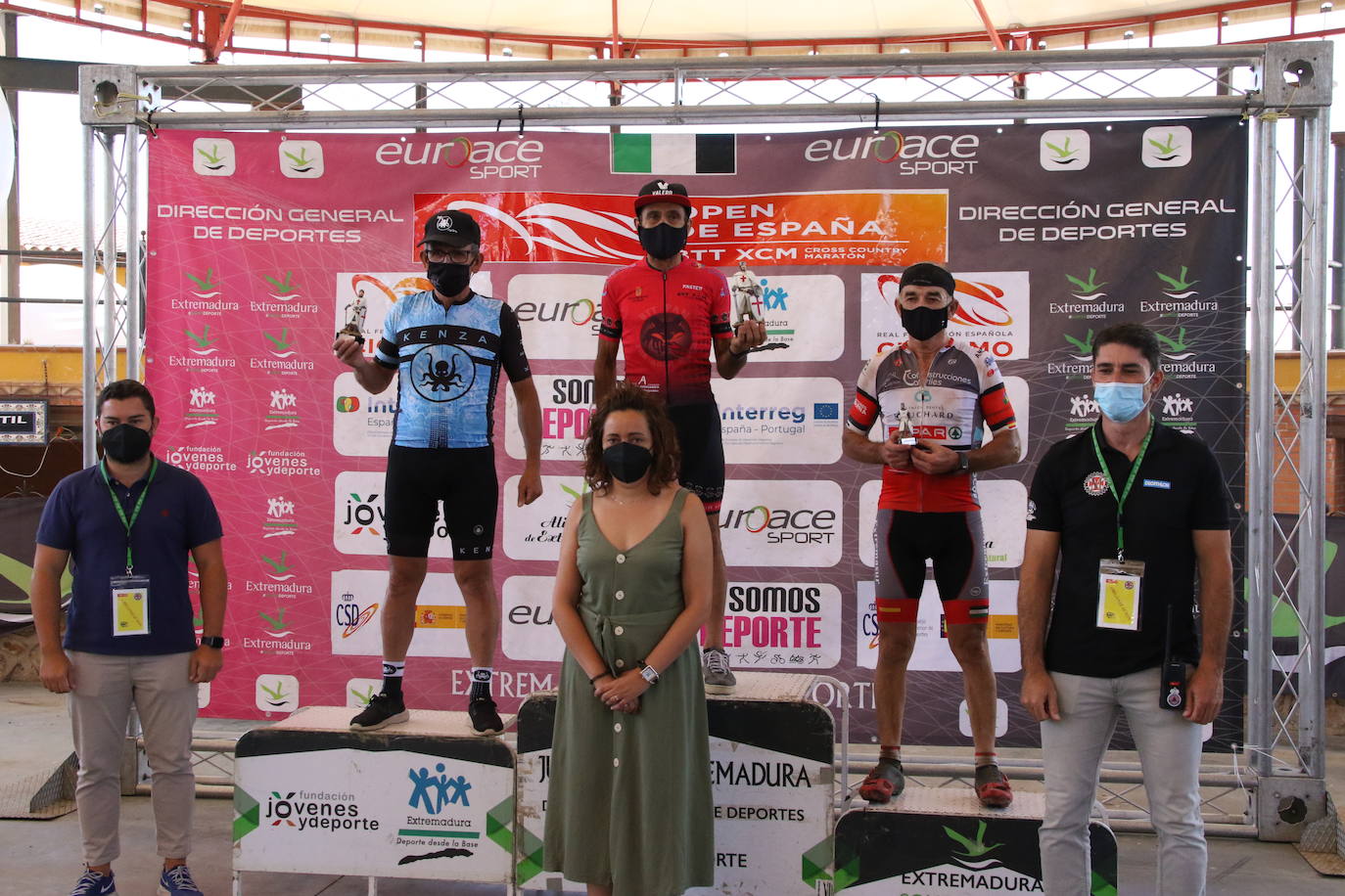 Fotos: El IX Maratón Templario BTT Open de España reúne a 450 participantes