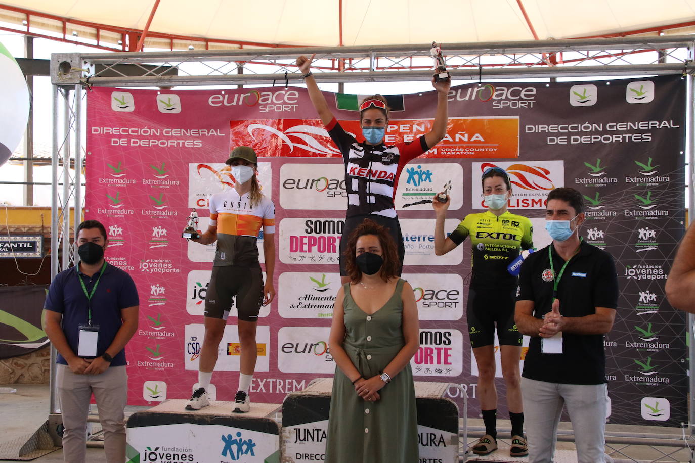 Fotos: El IX Maratón Templario BTT Open de España reúne a 450 participantes