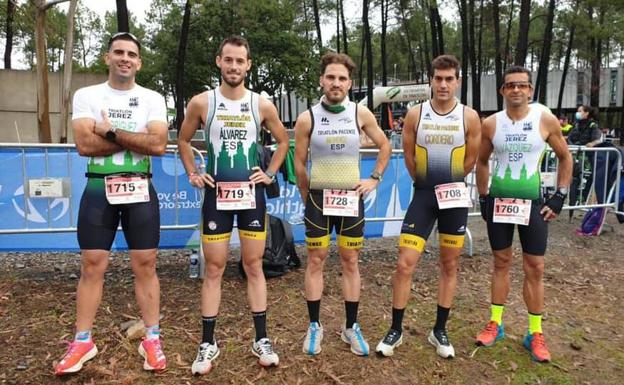 Los atletas jerezanos en el Campeonato de España de Duatlón Cros. 