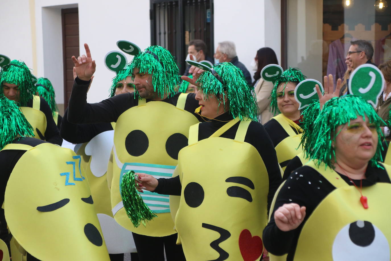 Fotos: El Carnaval vuelve a teñir de color y alegría las calles de Jerez