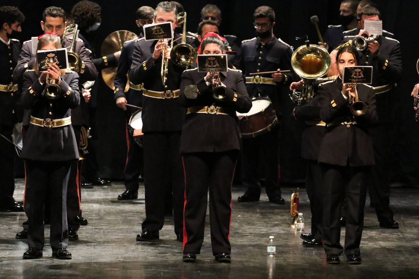Fotos: El &#039;Certamen de Bandas Solidario&#039; anuncia la Semana Santa 2022