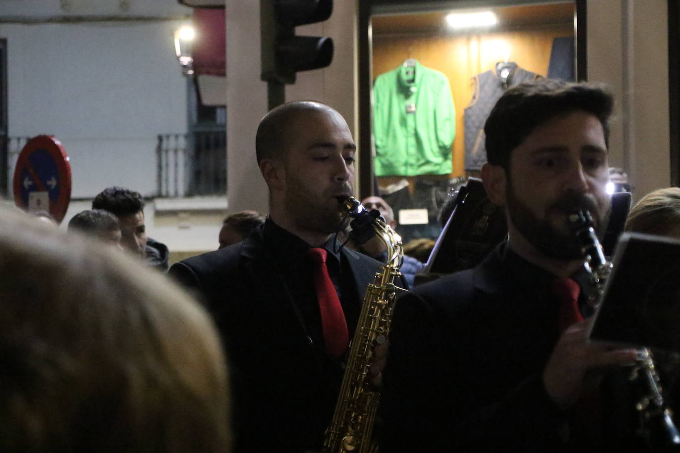 Fotos: Jerez vuelve a enmudecer ante Jesús Orando en el Huerto y Nuestra Señora del Silencio en una nueva noche de Martes Santo