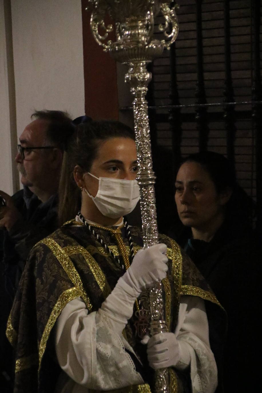 Fotos: Jerez vuelve a enmudecer ante Jesús Orando en el Huerto y Nuestra Señora del Silencio en una nueva noche de Martes Santo