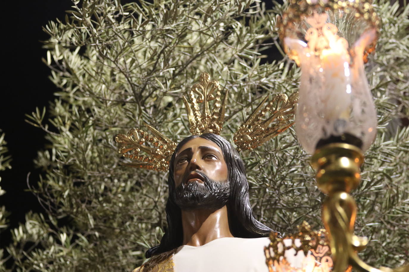 Fotos: Jerez vuelve a enmudecer ante Jesús Orando en el Huerto y Nuestra Señora del Silencio en una nueva noche de Martes Santo