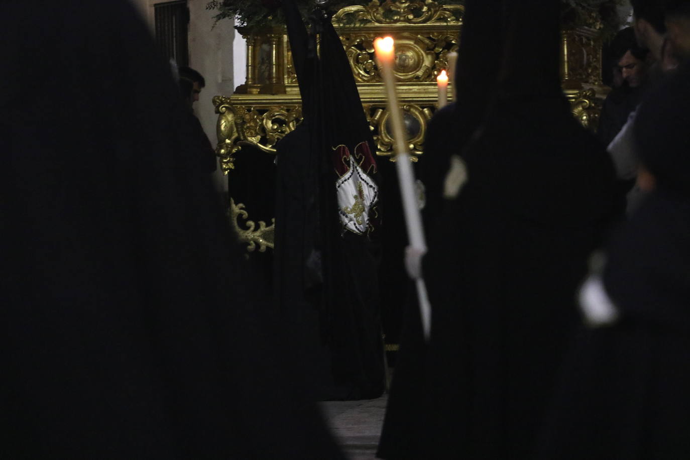Fotos: Jerez vuelve a enmudecer ante Jesús Orando en el Huerto y Nuestra Señora del Silencio en una nueva noche de Martes Santo