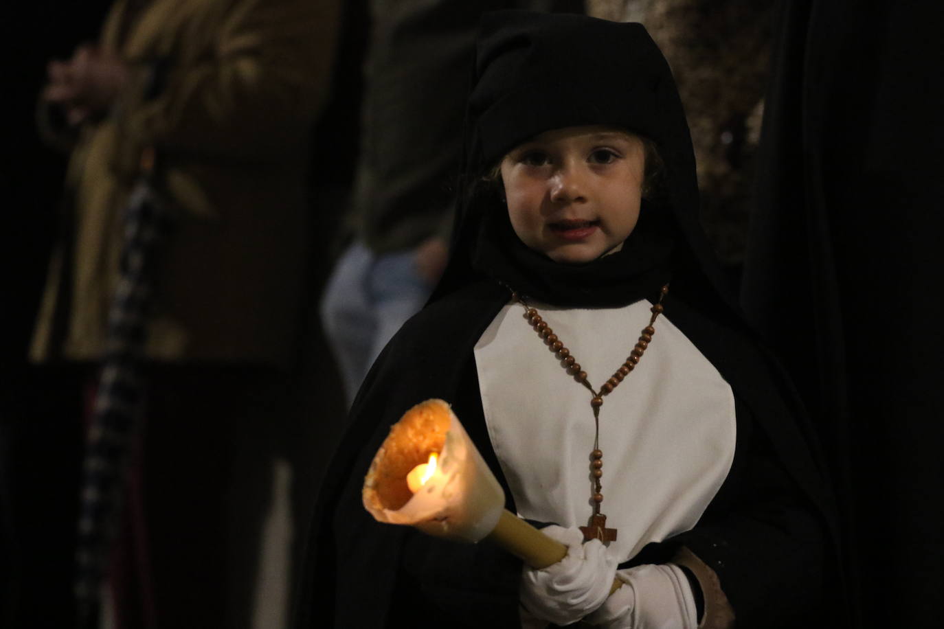 Fotos: Jerez vuelve a enmudecer ante Jesús Orando en el Huerto y Nuestra Señora del Silencio en una nueva noche de Martes Santo