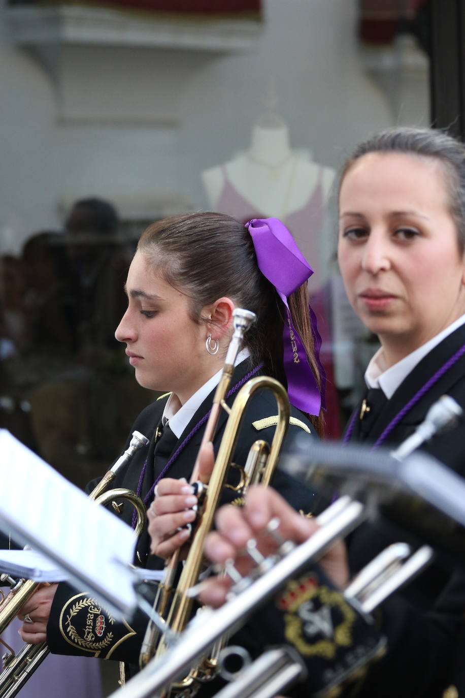 Fotos: El fervor envuelve la tarde de Viernes Santo en Jerez de los Caballeros