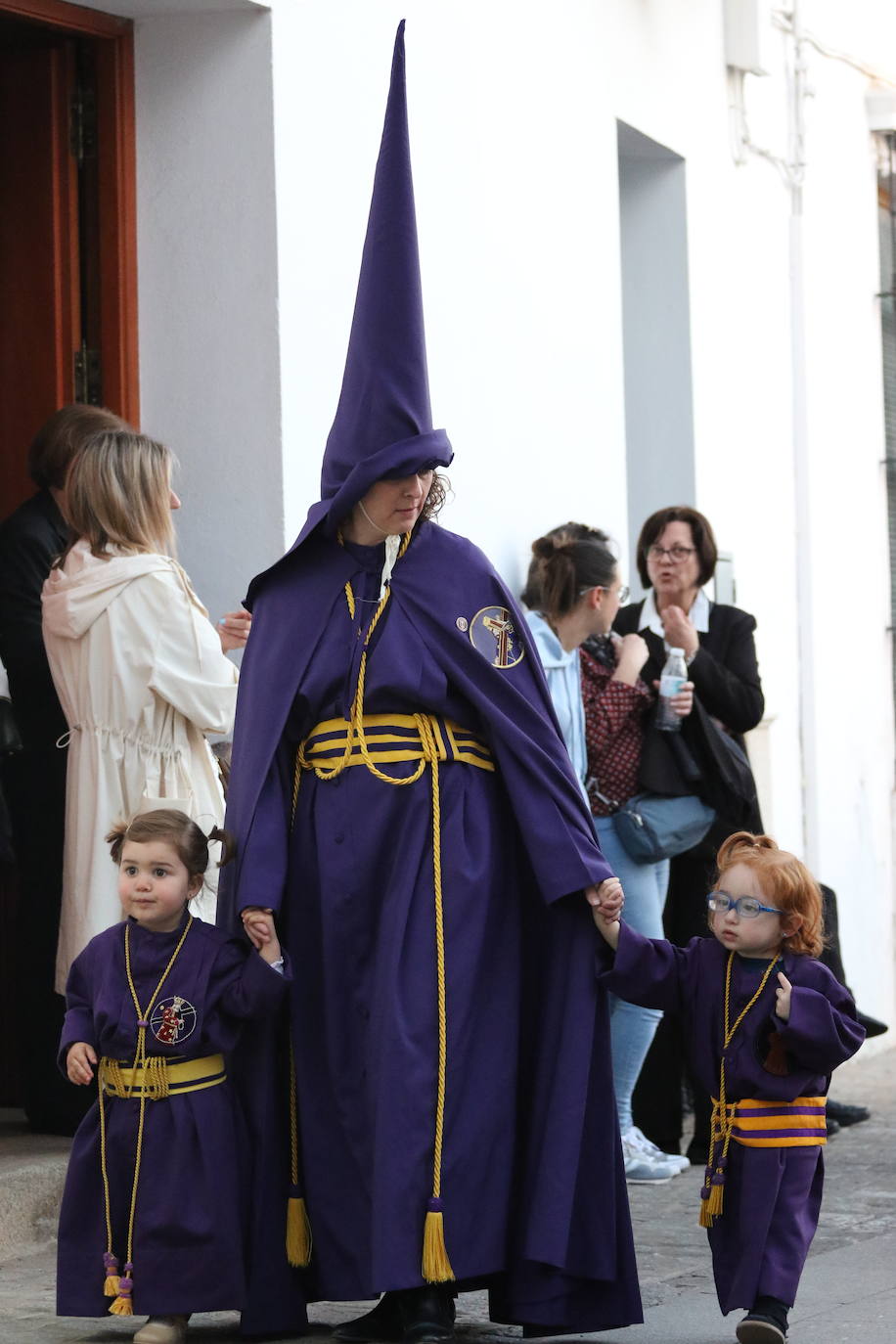 Fotos: El fervor envuelve la tarde de Viernes Santo en Jerez de los Caballeros
