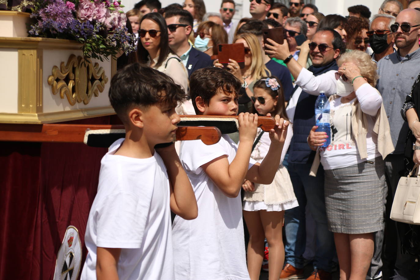 Fotos: Jerez se despide de su Semana Santa más deseada con un espléndido Domingo de Resurrección