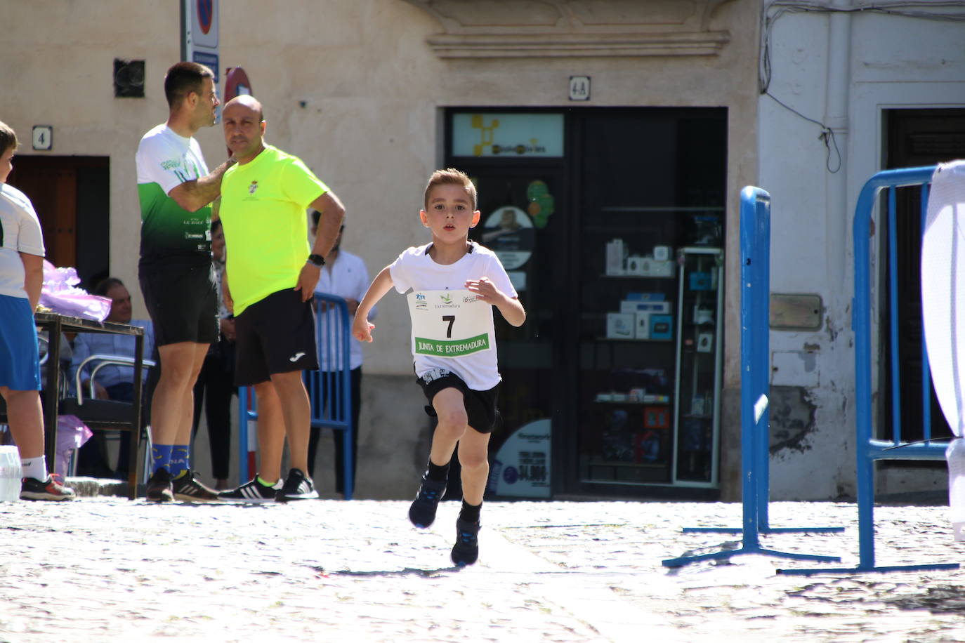 Fotos: Bruno Paixão y Anabel Benítez, vencedores de la XXIII Carrera Popular de Jerez de los Caballeros