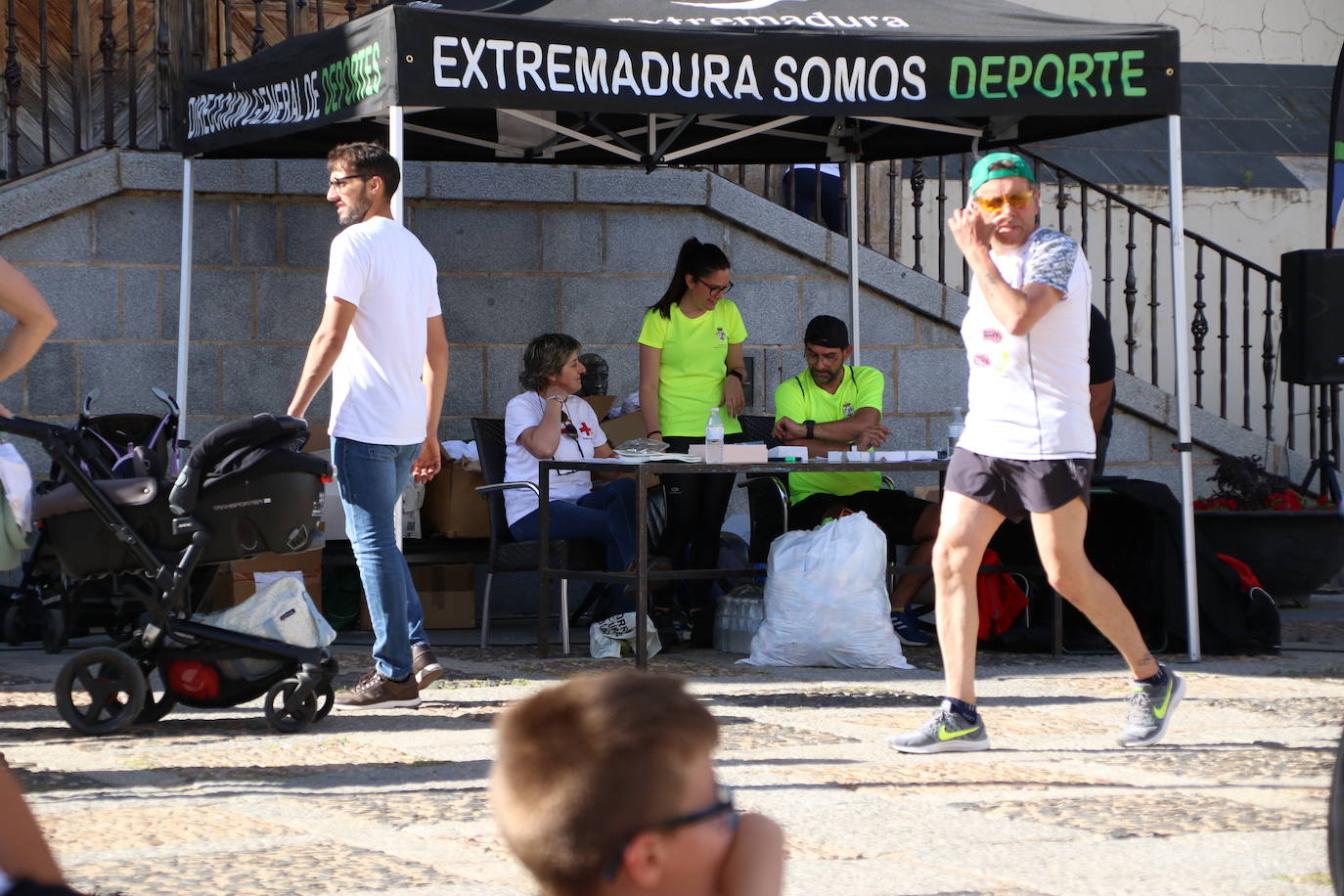 Fotos: Bruno Paixão y Anabel Benítez, vencedores de la XXIII Carrera Popular de Jerez de los Caballeros