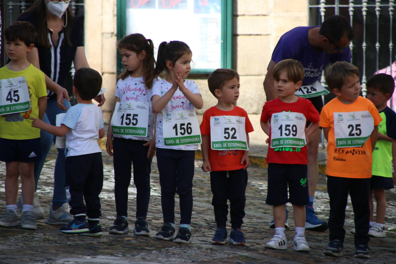 Fotos: Bruno Paixão y Anabel Benítez, vencedores de la XXIII Carrera Popular de Jerez de los Caballeros