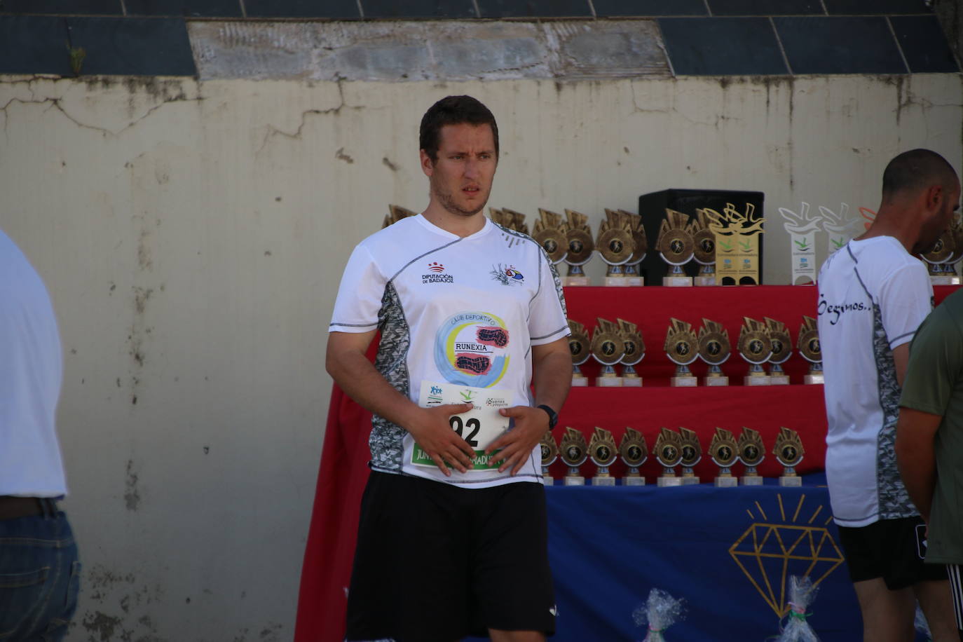 Fotos: Bruno Paixão y Anabel Benítez, vencedores de la XXIII Carrera Popular de Jerez de los Caballeros