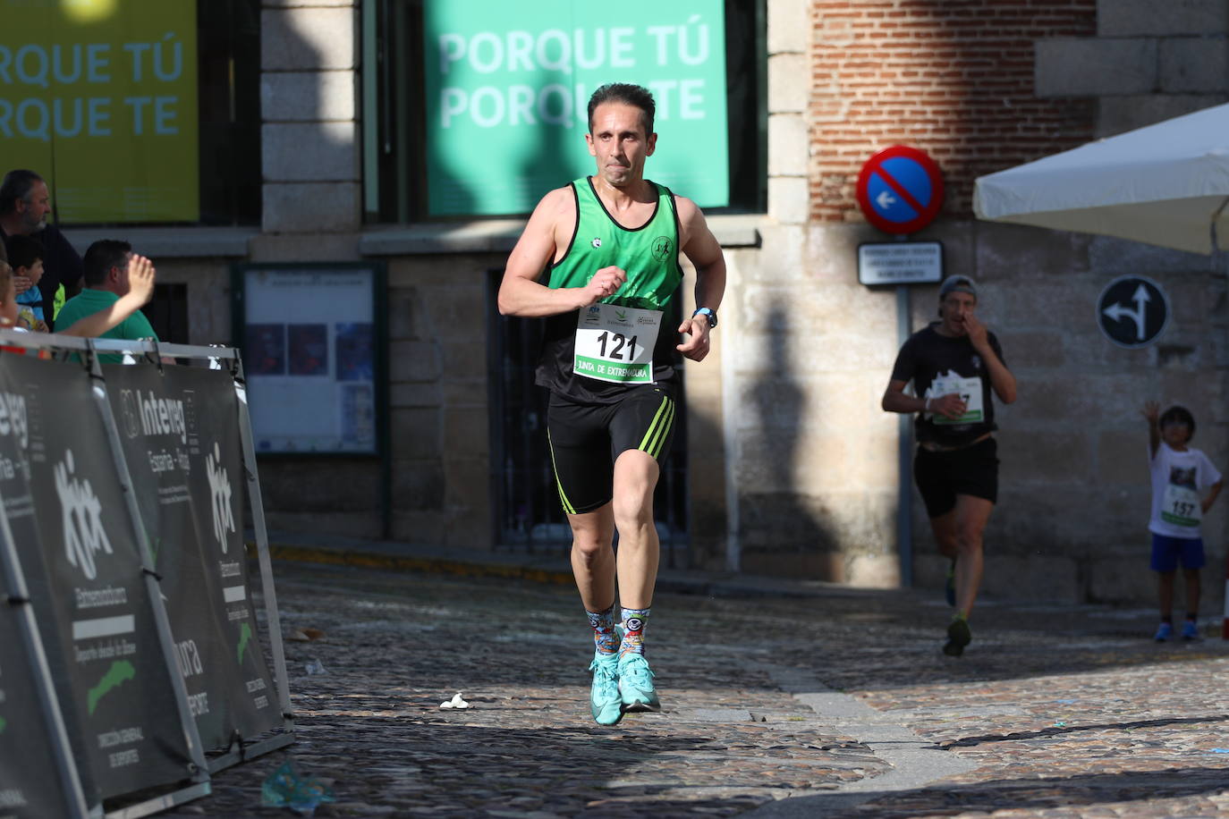 Fotos: Bruno Paixão y Anabel Benítez, vencedores de la XXIII Carrera Popular de Jerez de los Caballeros