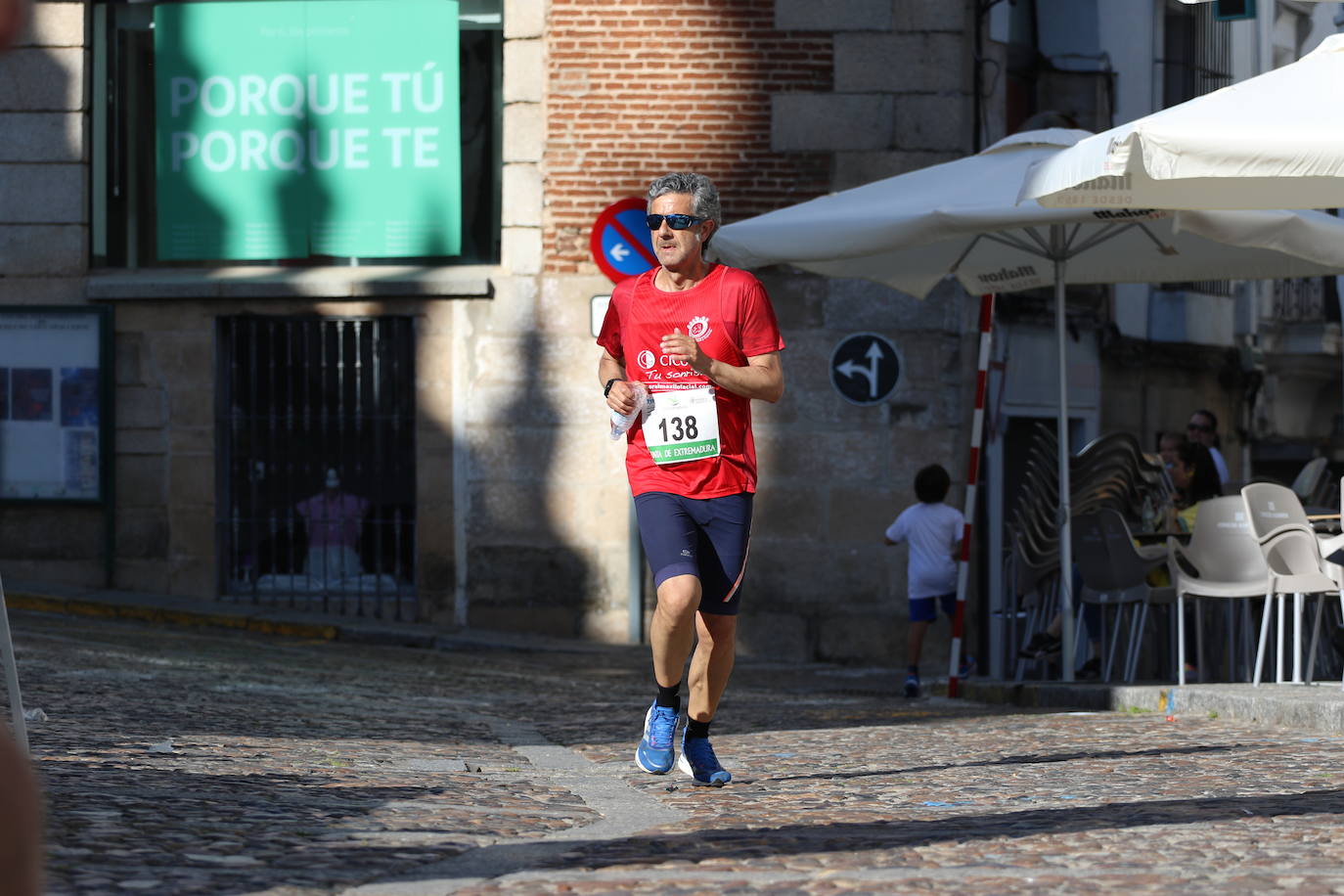 Fotos: Bruno Paixão y Anabel Benítez, vencedores de la XXIII Carrera Popular de Jerez de los Caballeros
