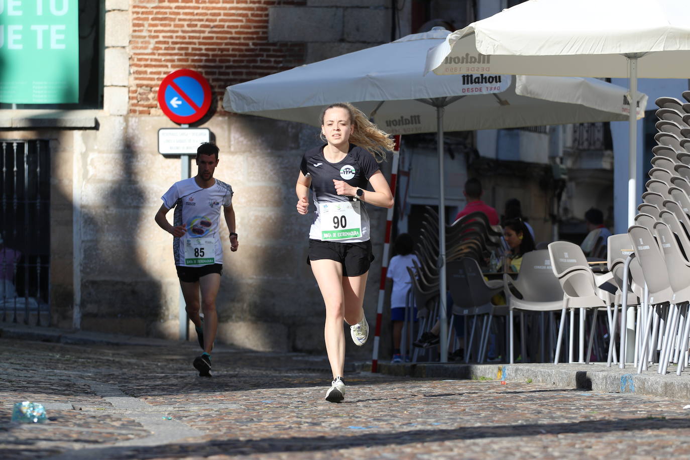 Fotos: Bruno Paixão y Anabel Benítez, vencedores de la XXIII Carrera Popular de Jerez de los Caballeros