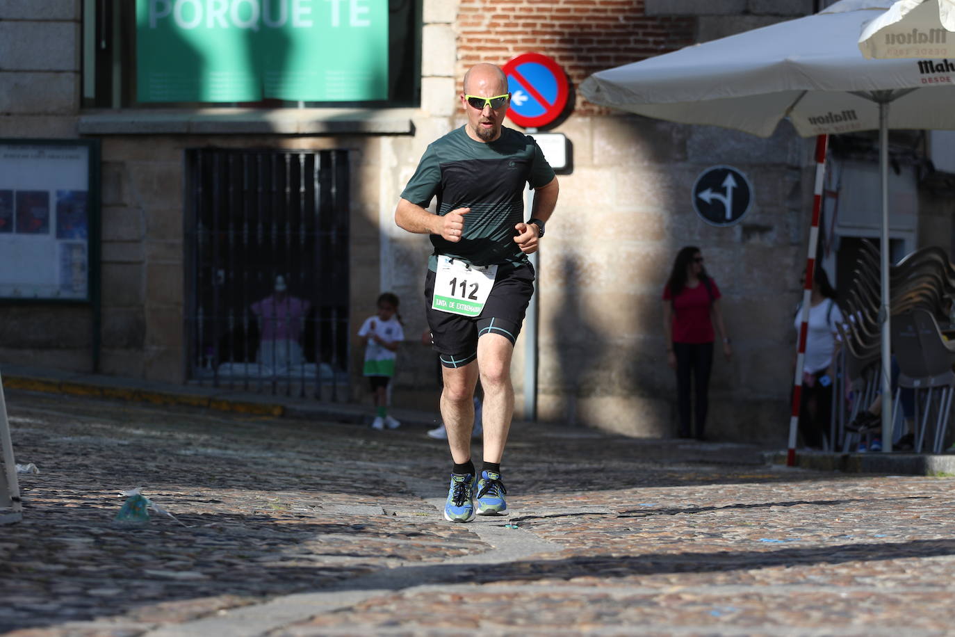 Fotos: Bruno Paixão y Anabel Benítez, vencedores de la XXIII Carrera Popular de Jerez de los Caballeros