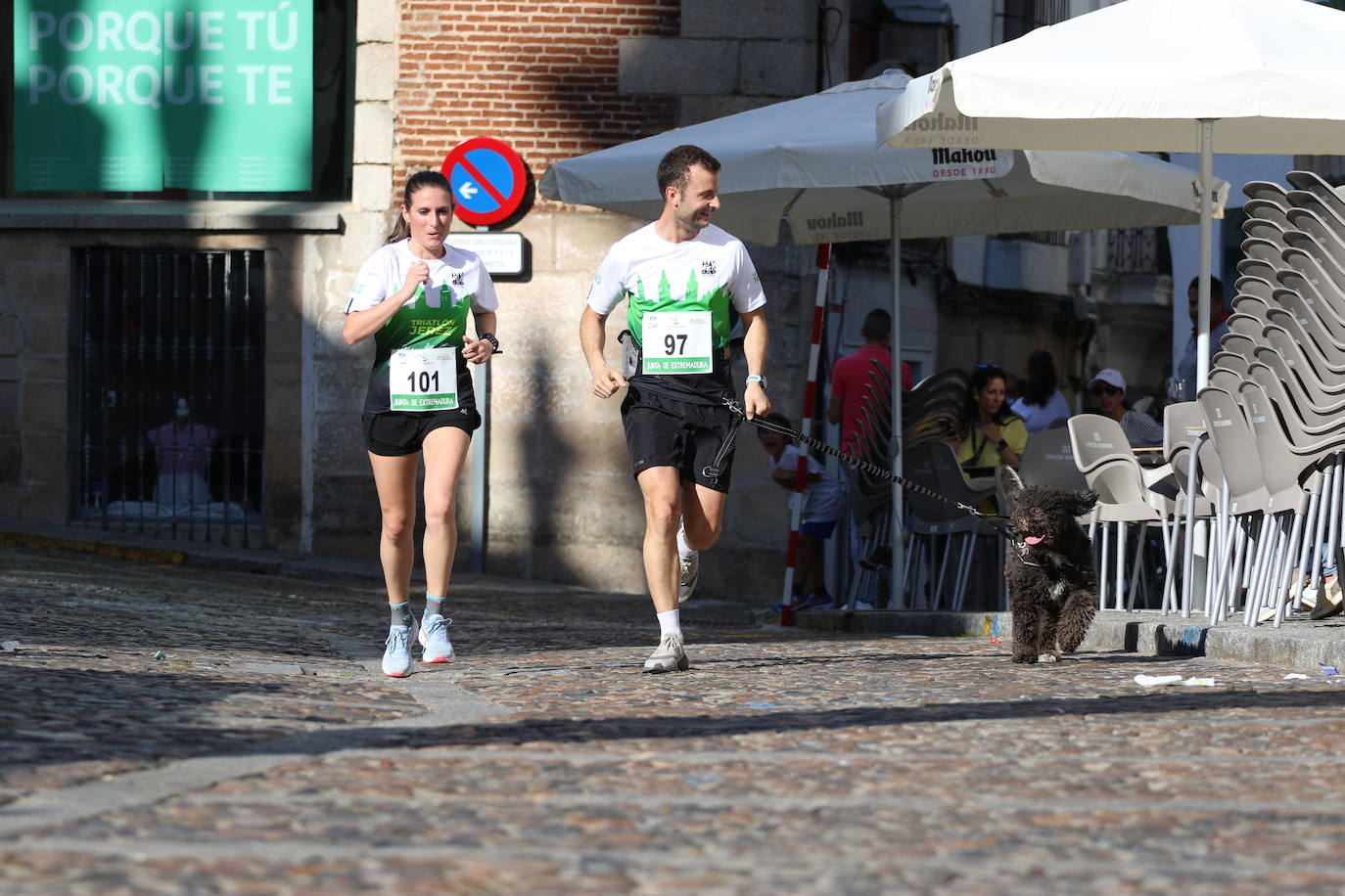 Fotos: Bruno Paixão y Anabel Benítez, vencedores de la XXIII Carrera Popular de Jerez de los Caballeros