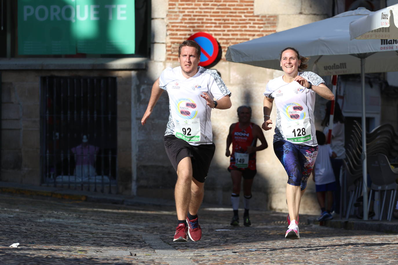 Fotos: Bruno Paixão y Anabel Benítez, vencedores de la XXIII Carrera Popular de Jerez de los Caballeros