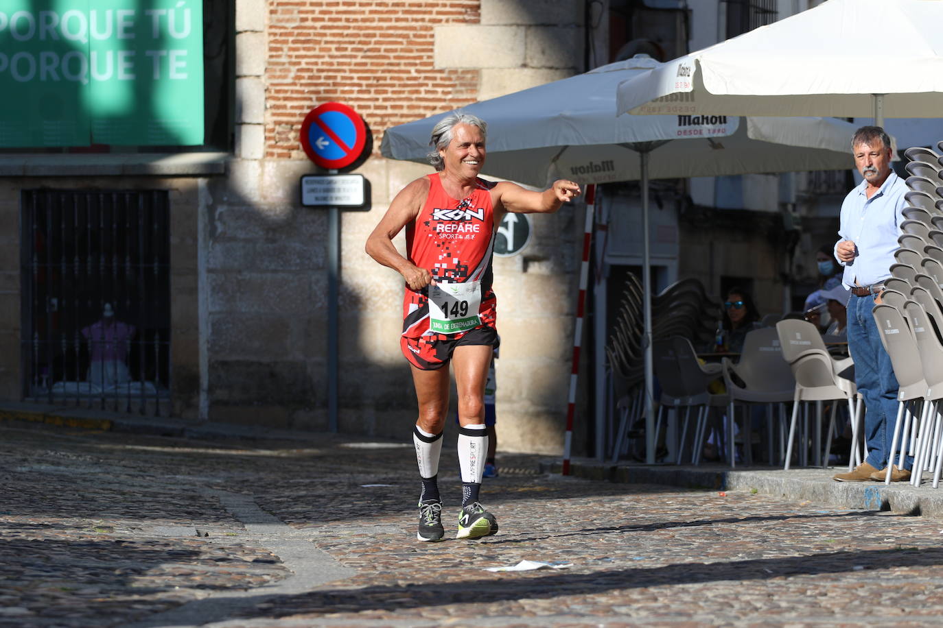 Fotos: Bruno Paixão y Anabel Benítez, vencedores de la XXIII Carrera Popular de Jerez de los Caballeros