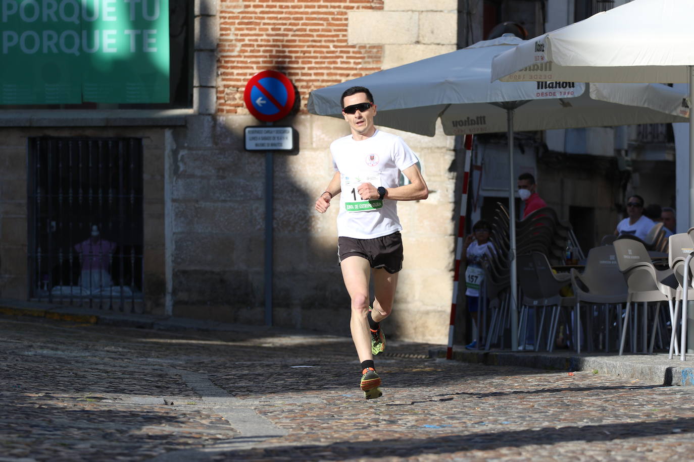 Fotos: Bruno Paixão y Anabel Benítez, vencedores de la XXIII Carrera Popular de Jerez de los Caballeros