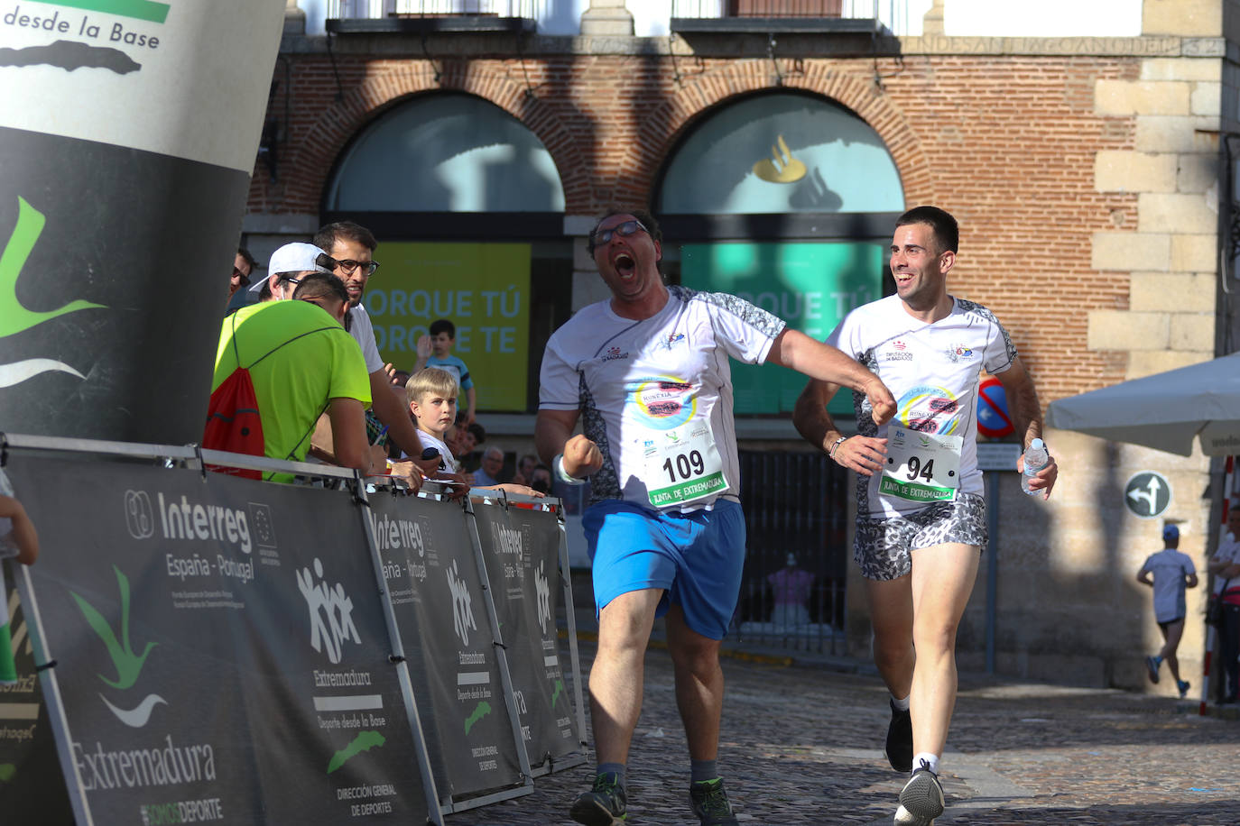 Fotos: Bruno Paixão y Anabel Benítez, vencedores de la XXIII Carrera Popular de Jerez de los Caballeros