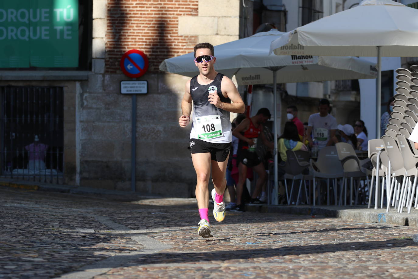 Fotos: Bruno Paixão y Anabel Benítez, vencedores de la XXIII Carrera Popular de Jerez de los Caballeros