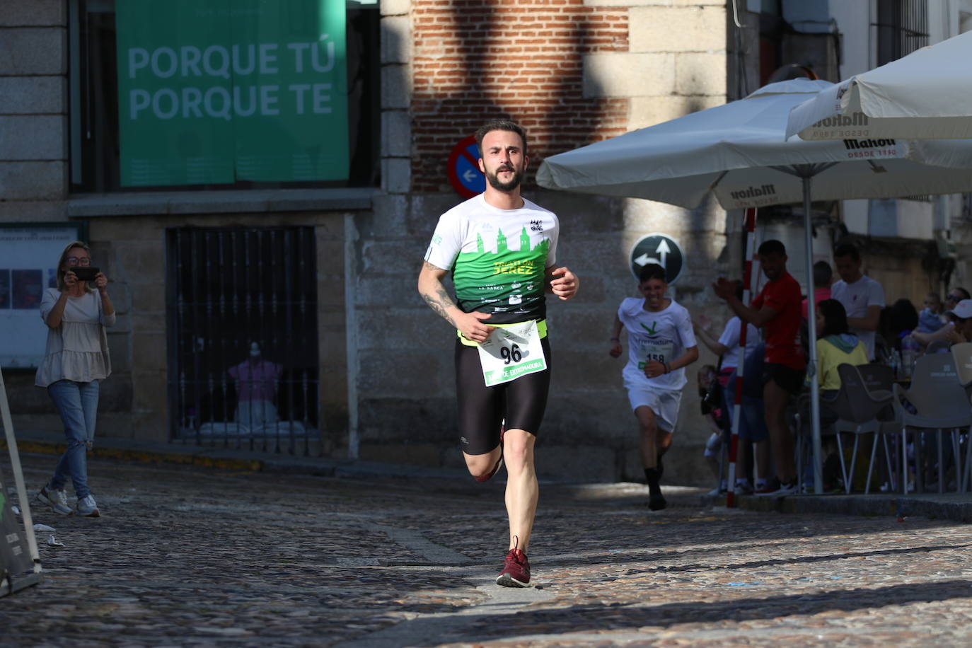 Fotos: Bruno Paixão y Anabel Benítez, vencedores de la XXIII Carrera Popular de Jerez de los Caballeros