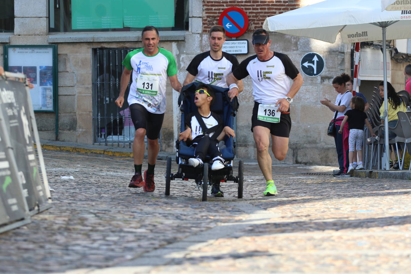Fotos: Bruno Paixão y Anabel Benítez, vencedores de la XXIII Carrera Popular de Jerez de los Caballeros